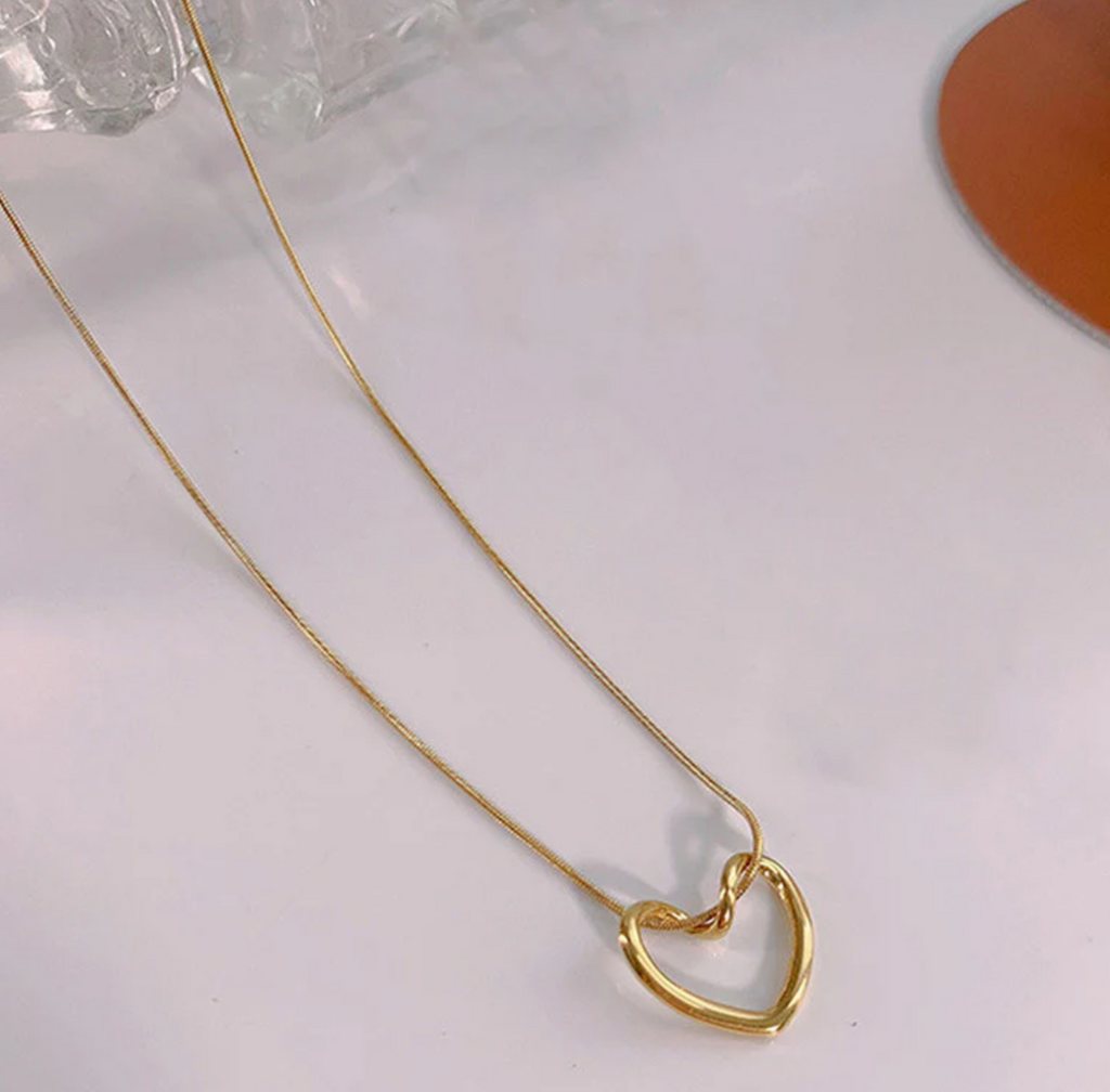 Gold-Plated Anti Tarnish Heart Themed Necklace