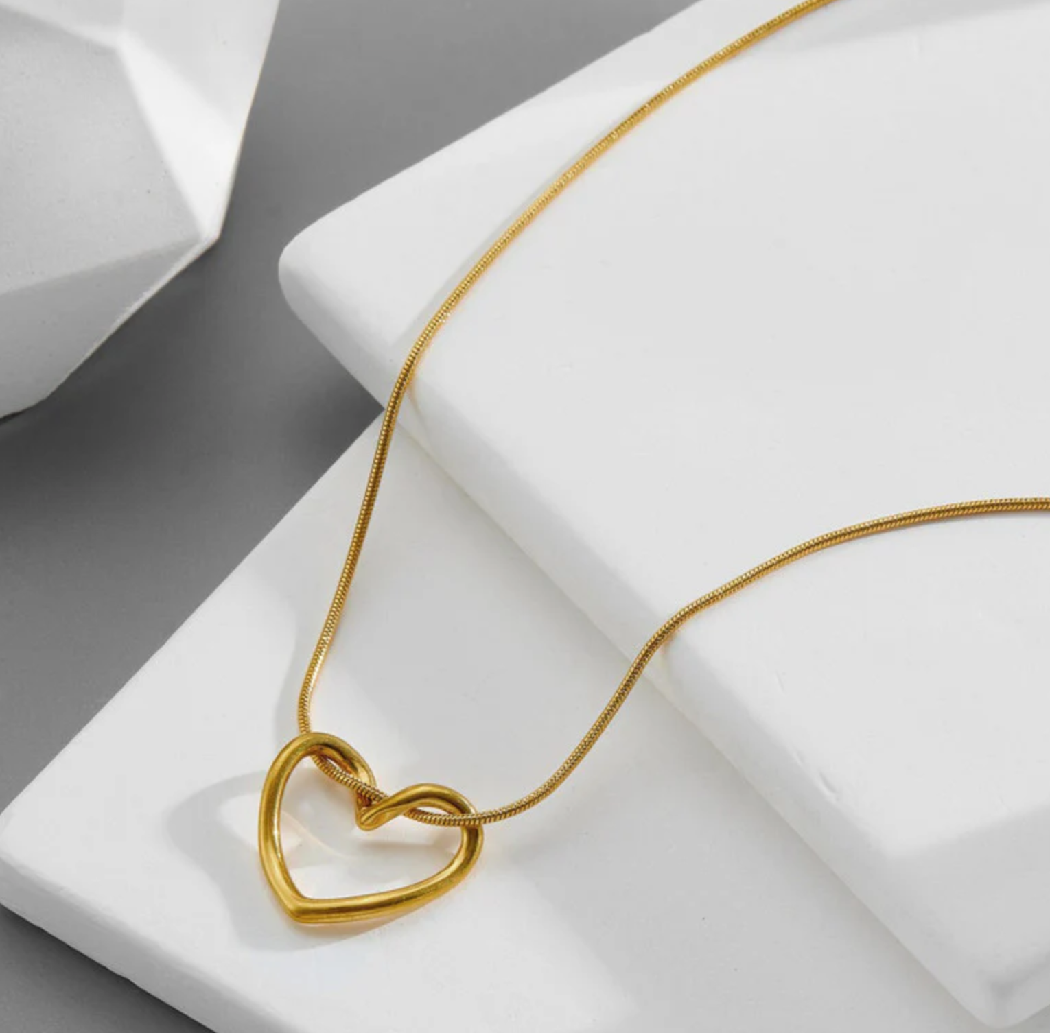 Gold-Plated Anti Tarnish Heart Themed Necklace