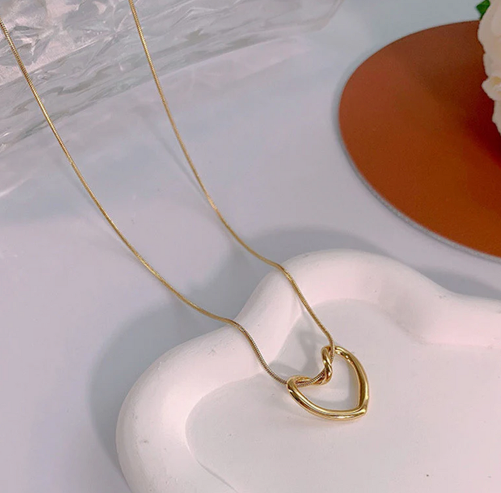 Gold-Plated Anti Tarnish Heart Themed Necklace