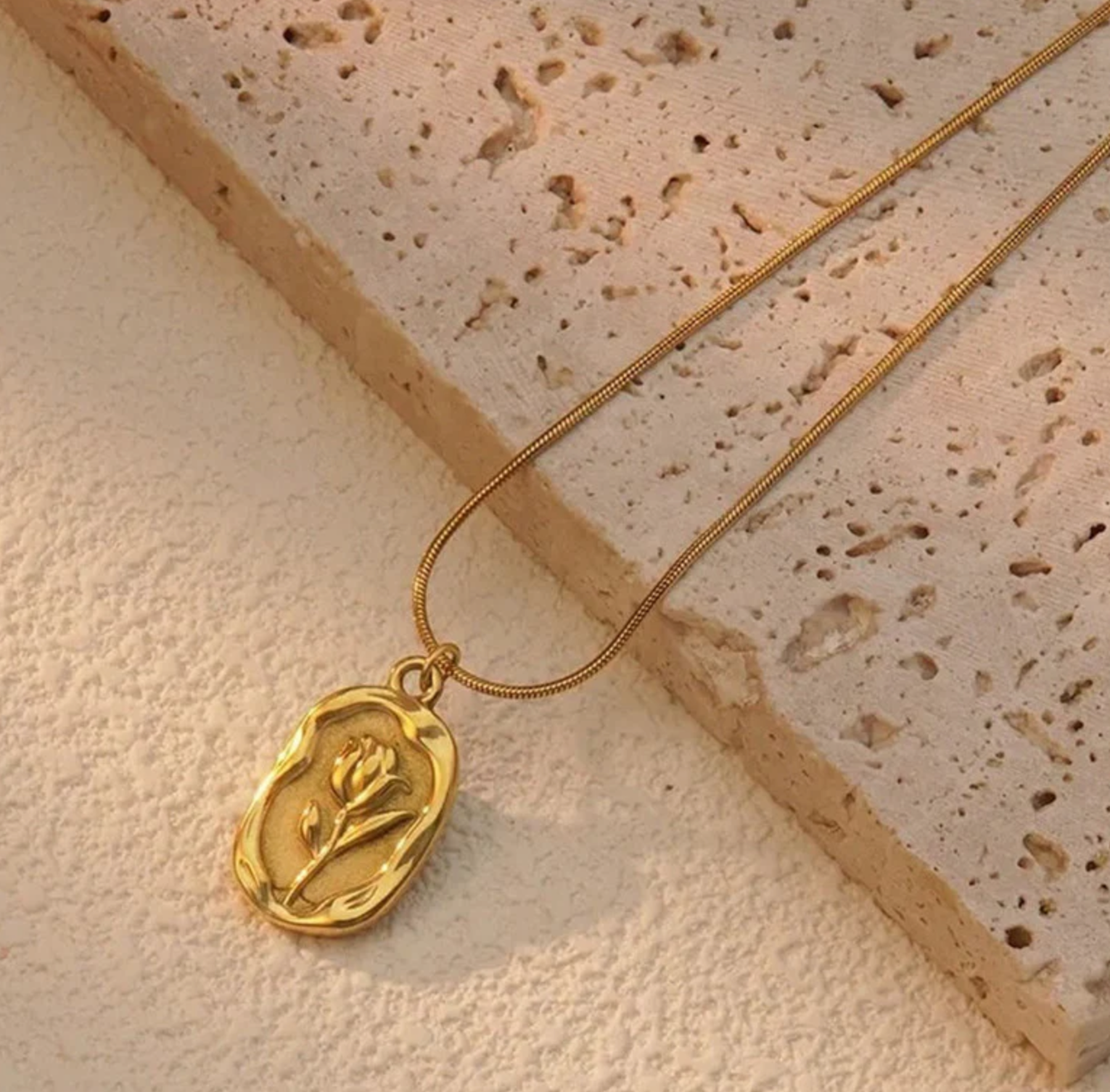 Gold Plated Anti Tarnish Rose Themed Necklace