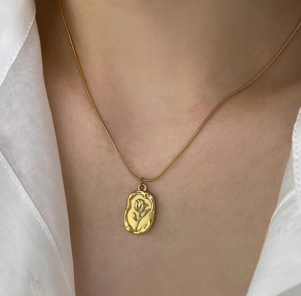 Gold Plated Anti Tarnish Rose Themed Necklace