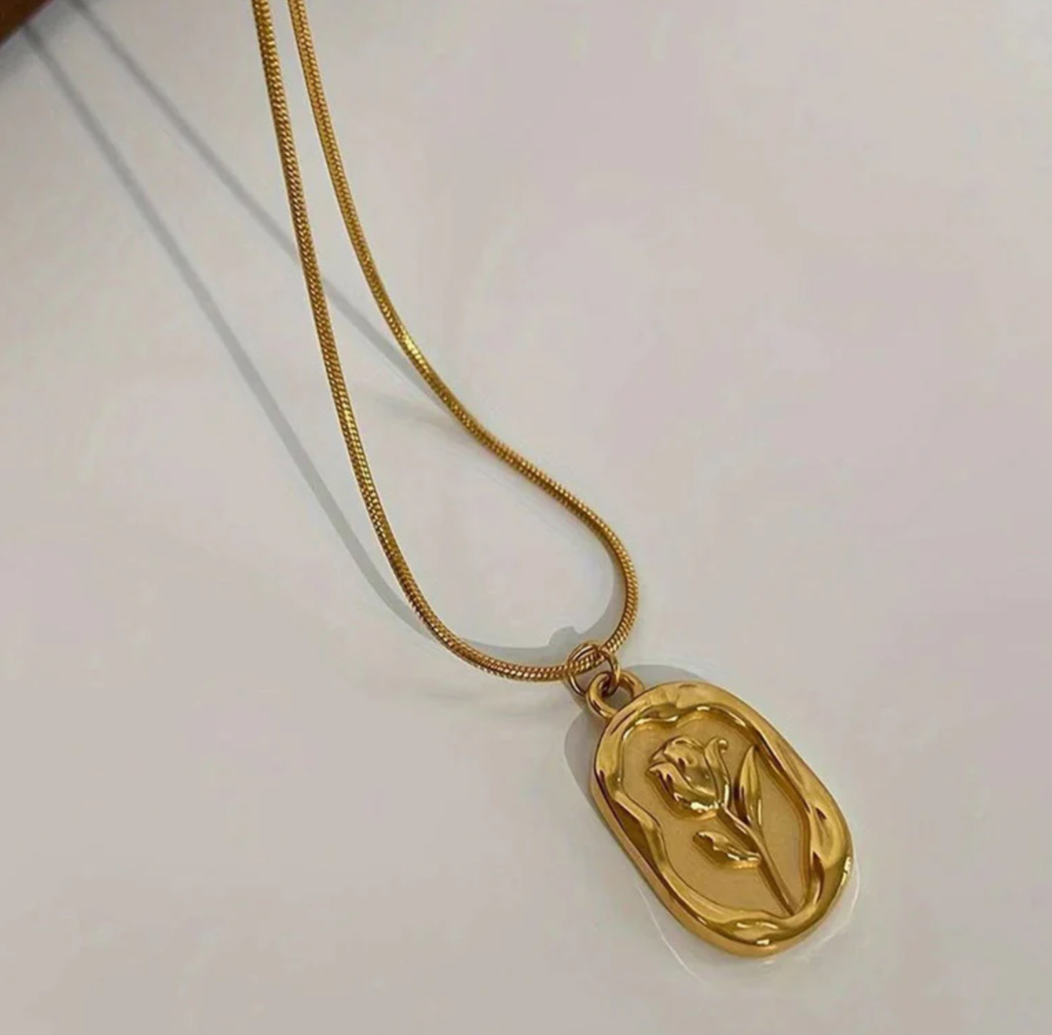Gold Plated Anti Tarnish Rose Themed Necklace
