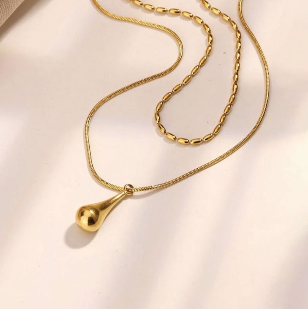 Minimalistic Teardrop Layered Necklace