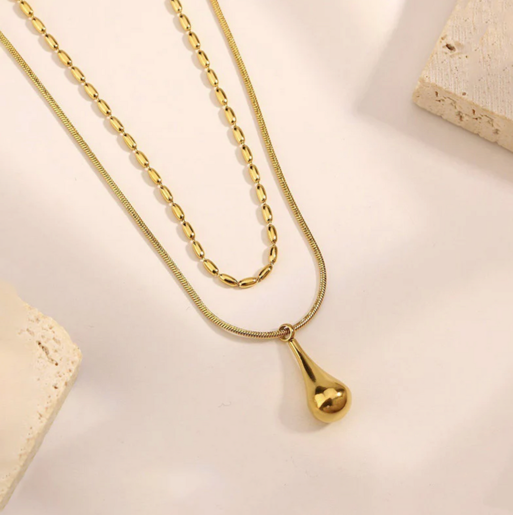 Minimalistic Teardrop Layered Necklace