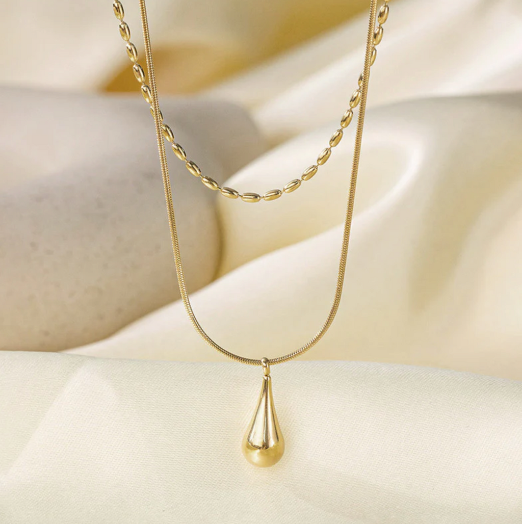 Minimalistic Teardrop Layered Necklace