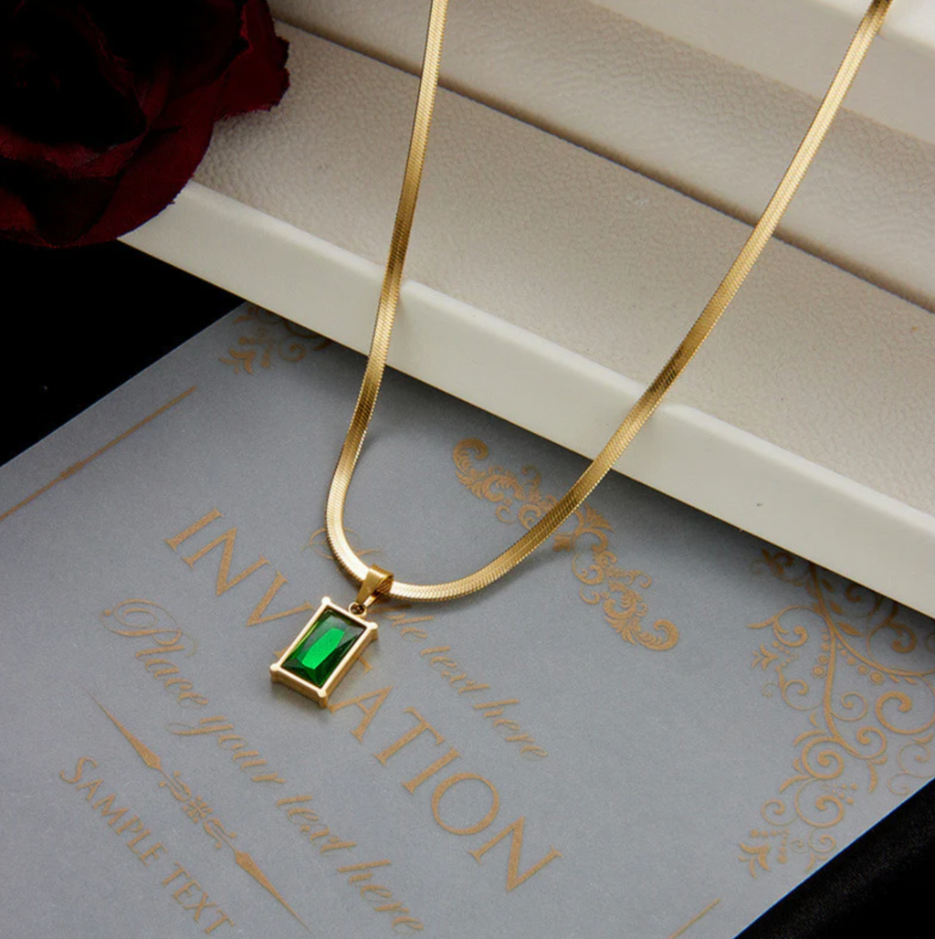 Green Geometric Pendant Necklace