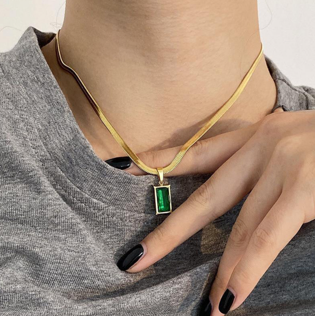Green Geometric Pendant Necklace