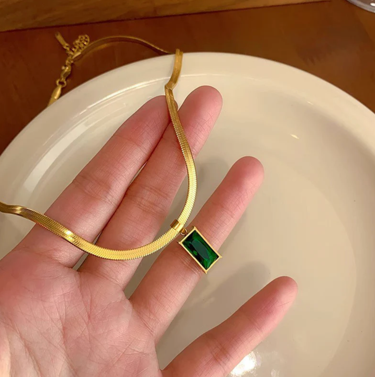 Green Geometric Pendant Necklace