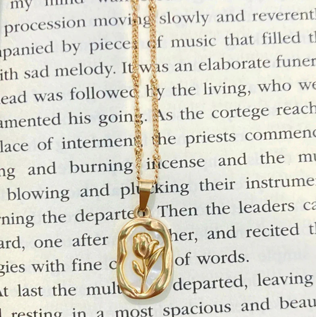 White Rose Themed Pendant Necklace