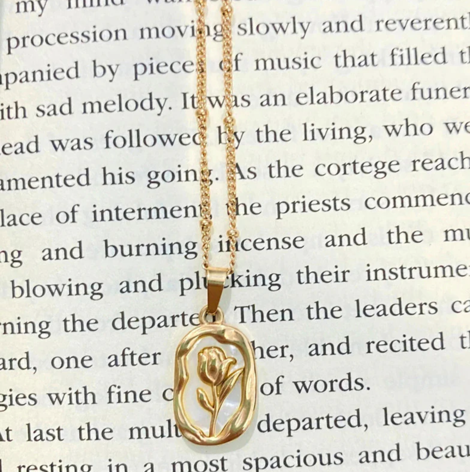 White Rose Themed Pendant Necklace
