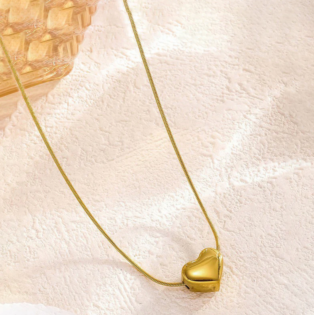 Heart Themed Pendant Necklace