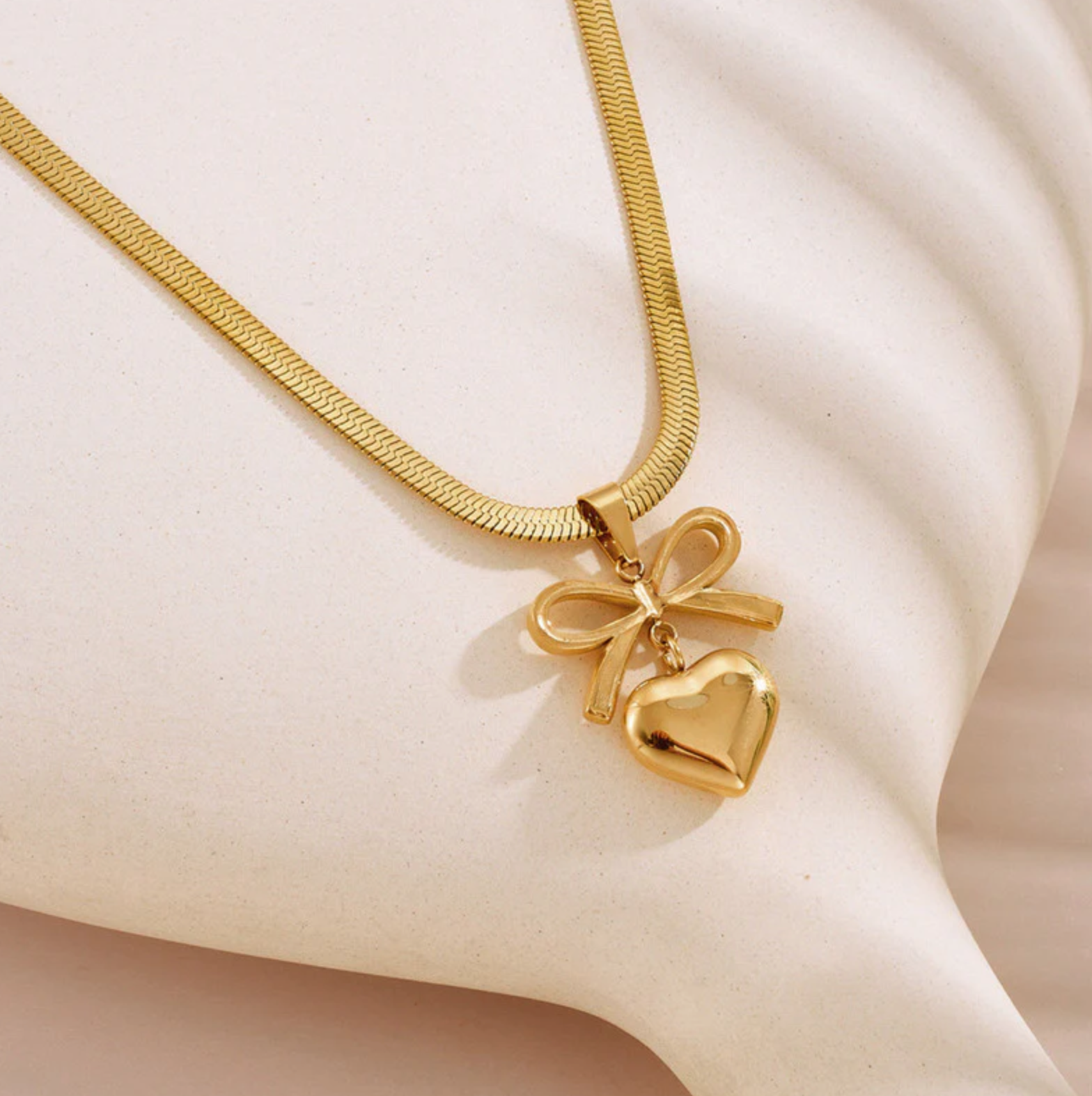 Bow Knot Heart Themed Pendant Necklace