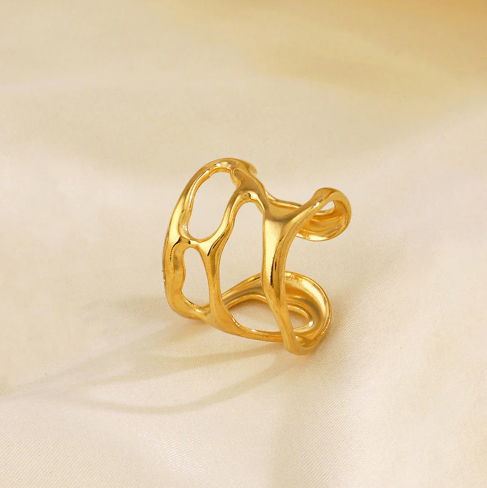 Contemporary Adjustable Ring